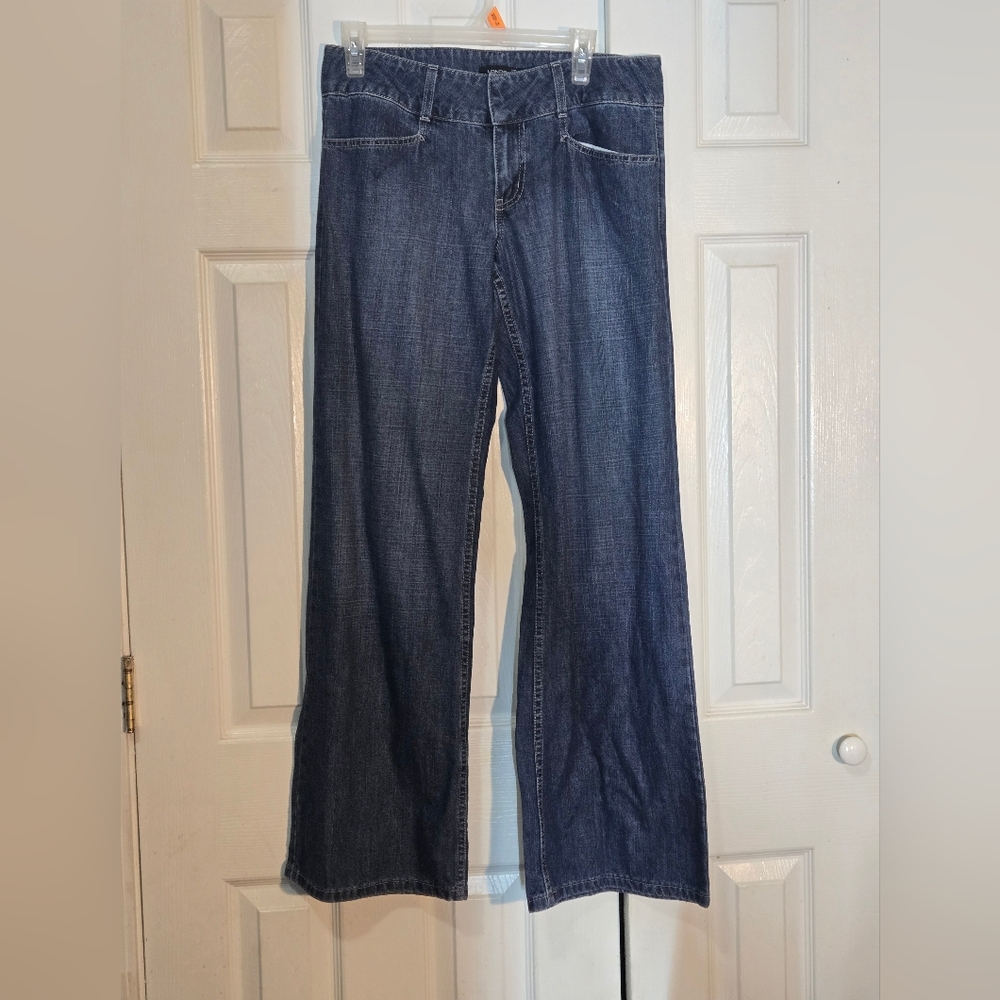 Classic Lower Waist Relaxed Jeans 8